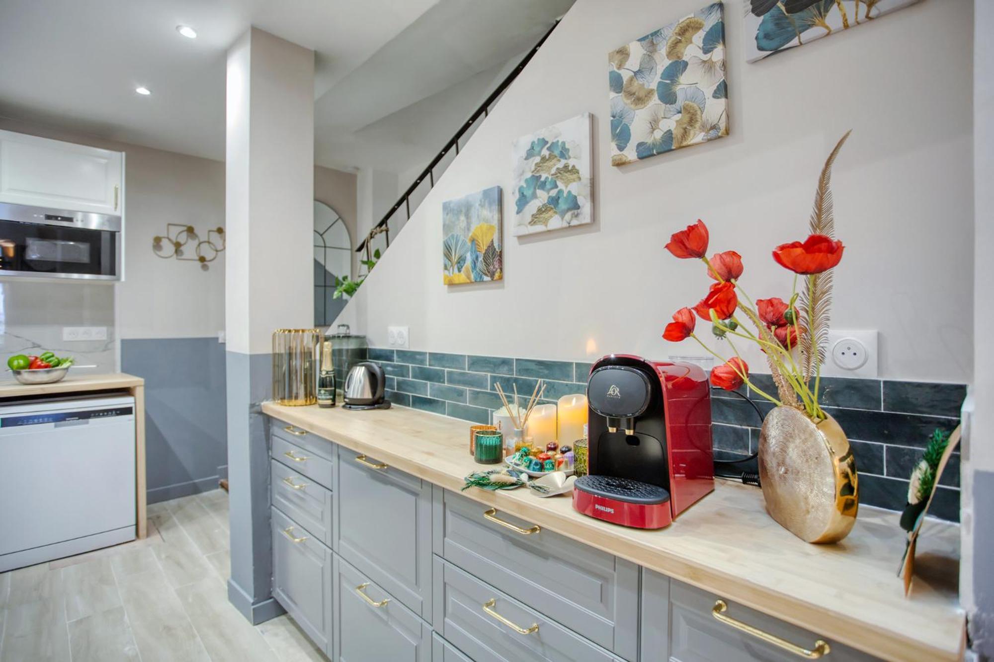 Elegant Triplex In Paris - Ideal For 10 - Aircon المظهر الخارجي الصورة