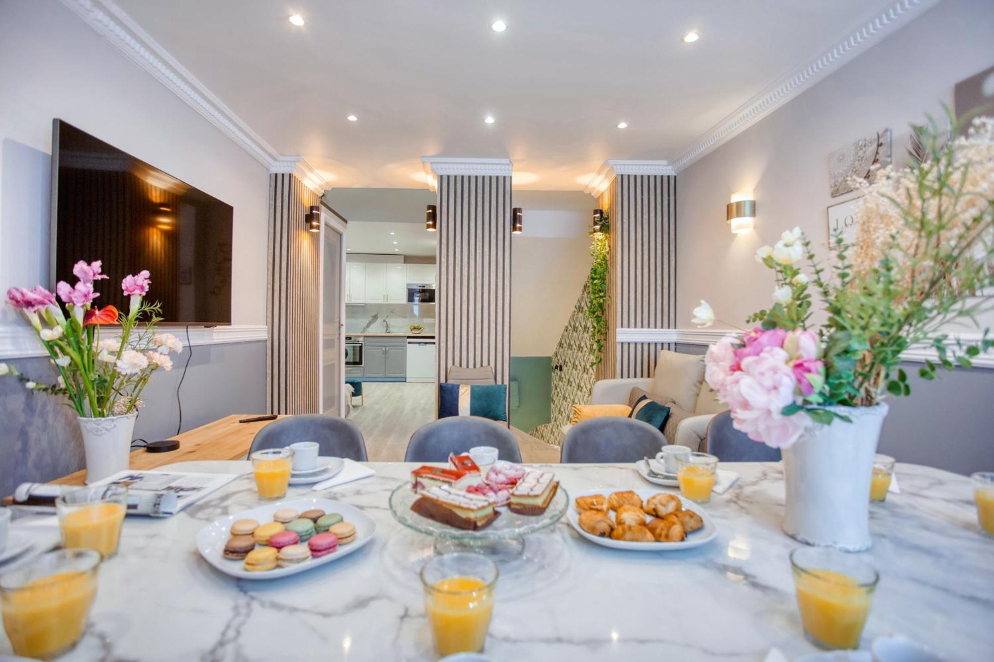 Elegant Triplex In Paris - Ideal For 10 - Aircon المظهر الخارجي الصورة