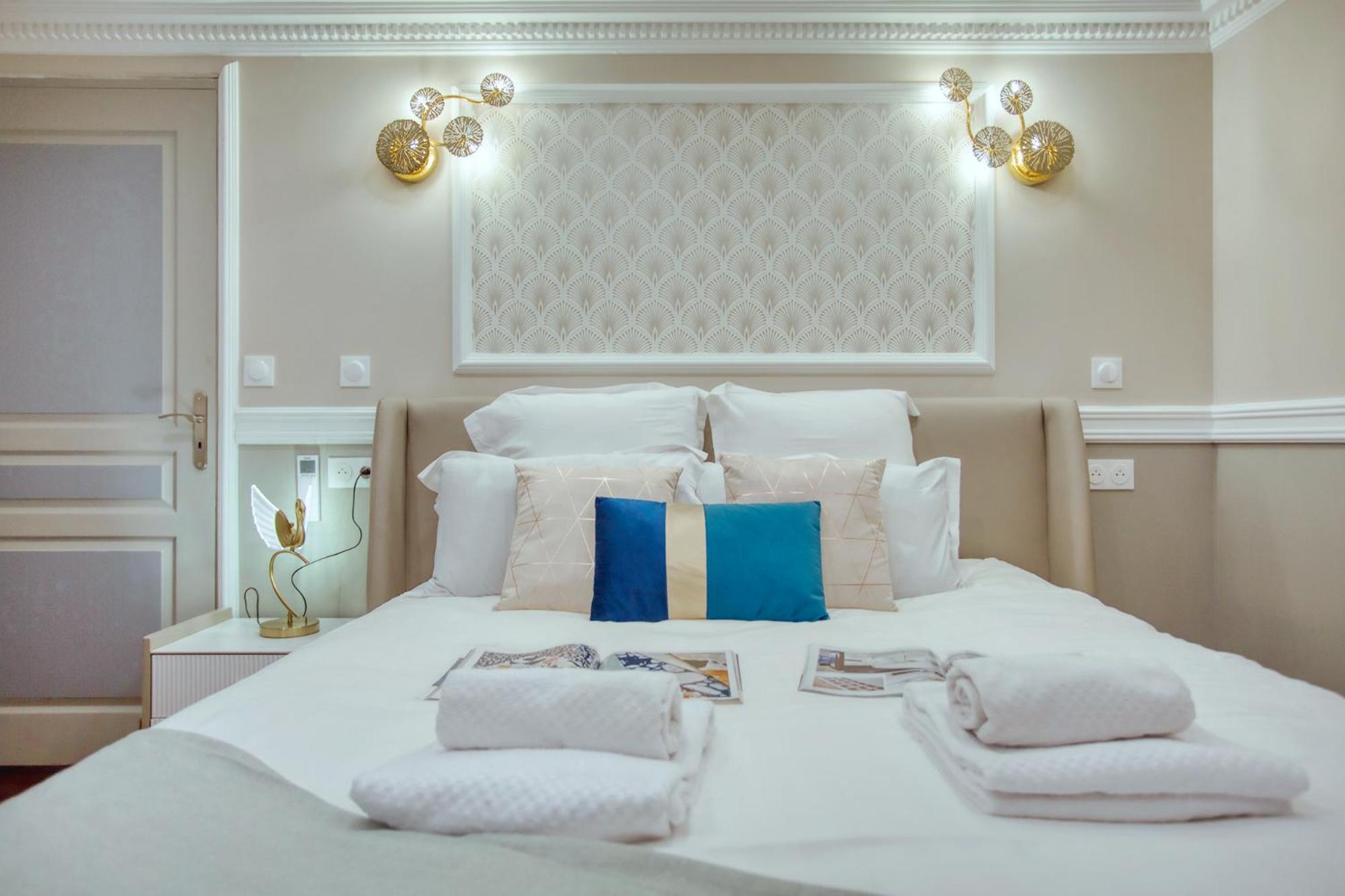 Elegant Triplex In Paris - Ideal For 10 - Aircon المظهر الخارجي الصورة
