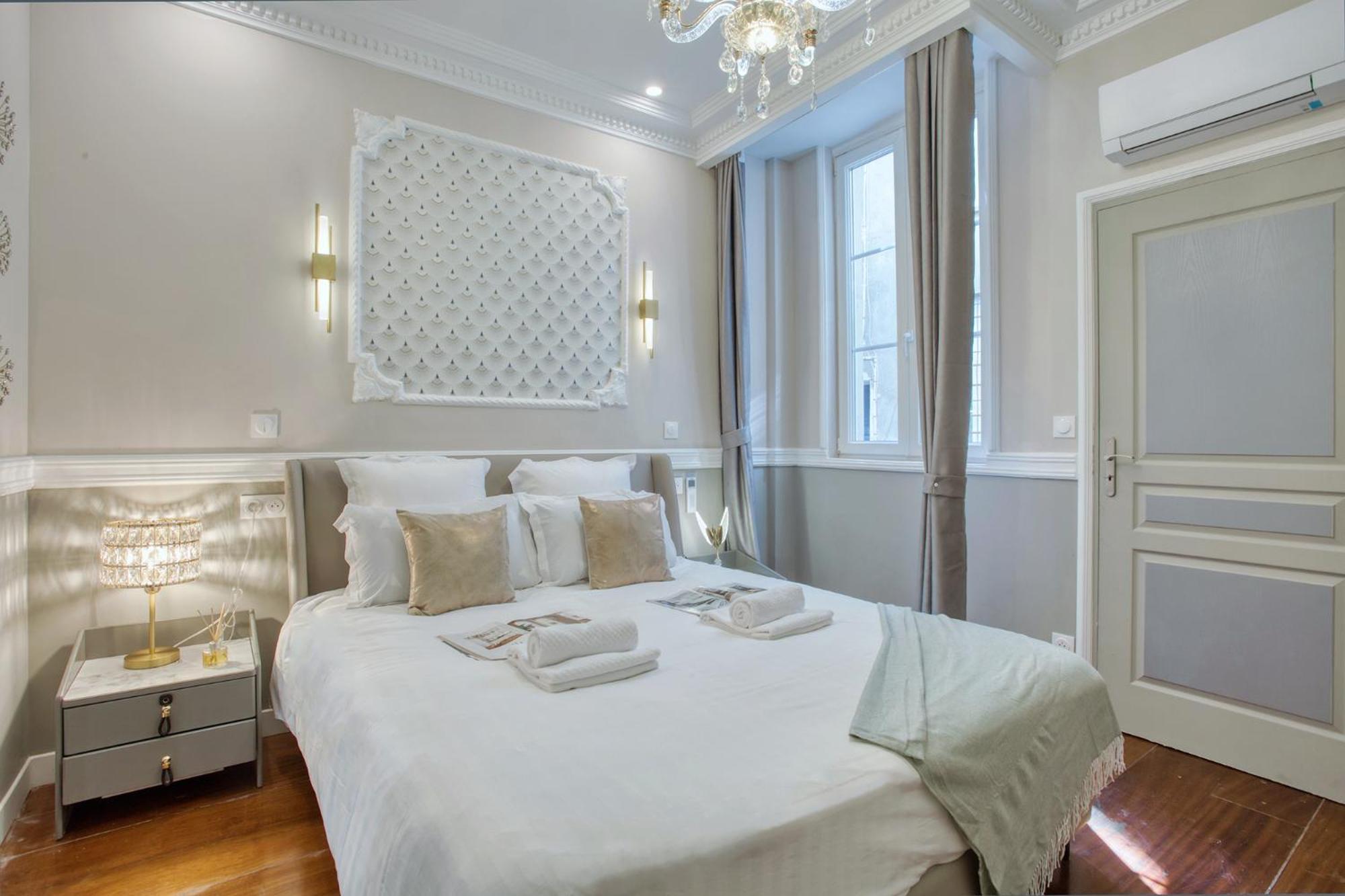 Elegant Triplex In Paris - Ideal For 10 - Aircon المظهر الخارجي الصورة